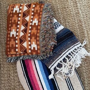 Patterned bohemian throw blanket